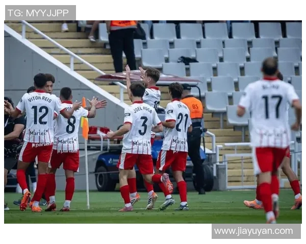 利物浦主场绝杀巴萨,卢卡斯点射成制胜关键! 利物浦主场绝杀巴萨,卢卡斯点射成制胜关键!