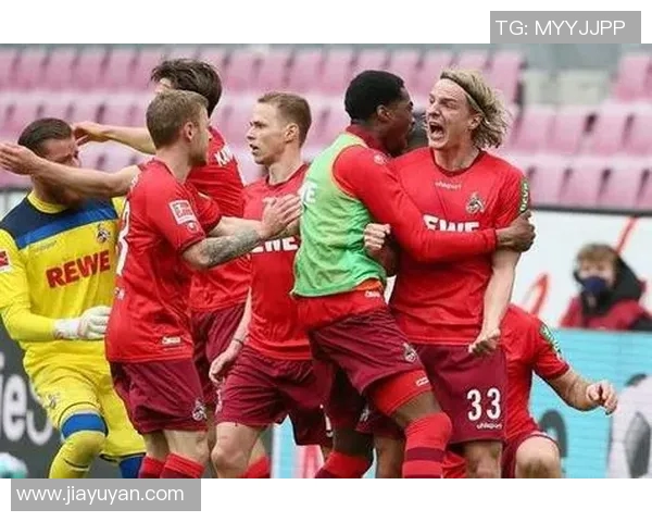 科隆与汉堡激战正酣比赛结果揭晓引发球迷热议