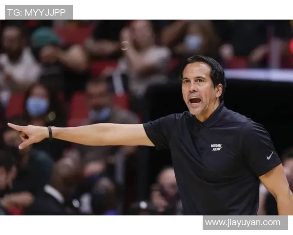 热火主帅斯波尔斯特拉与球员发生矛盾,管理层紧急处理,未来球队走向成谜 热火主帅斯波尔斯特拉与球员发生矛盾,管理层紧急处理,未来球队走向成谜