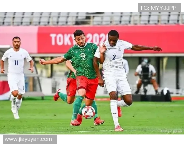 精彩对决足球直播泰国迎战阿联酋全场比赛精彩瞬间不容错过