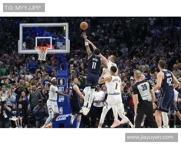 欧文在斋月绝杀时刻赛后分享信仰力量的心路历程与感悟